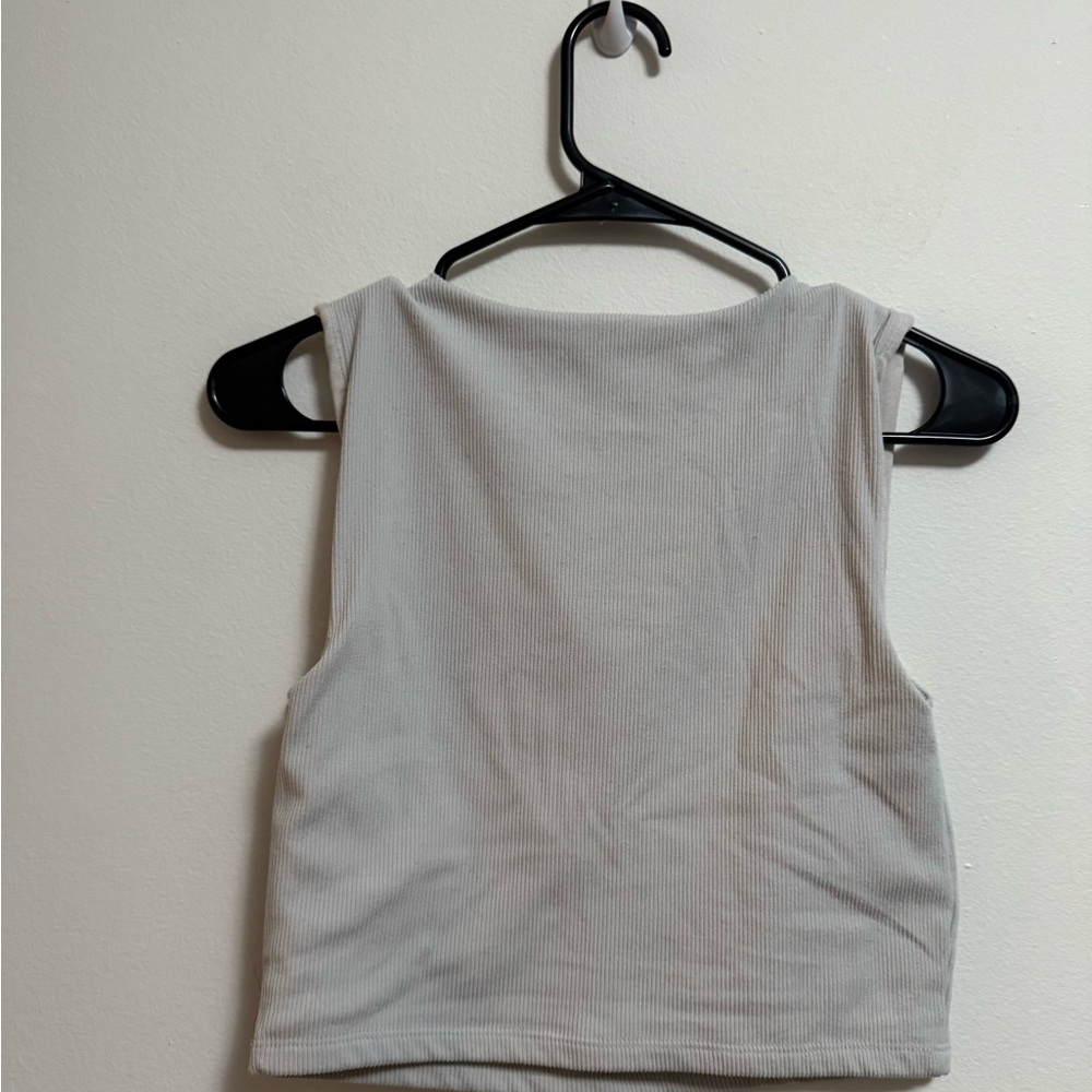 Women's Button-Front Ribbed Tank Top - Light Gray - Picture 3 of 3